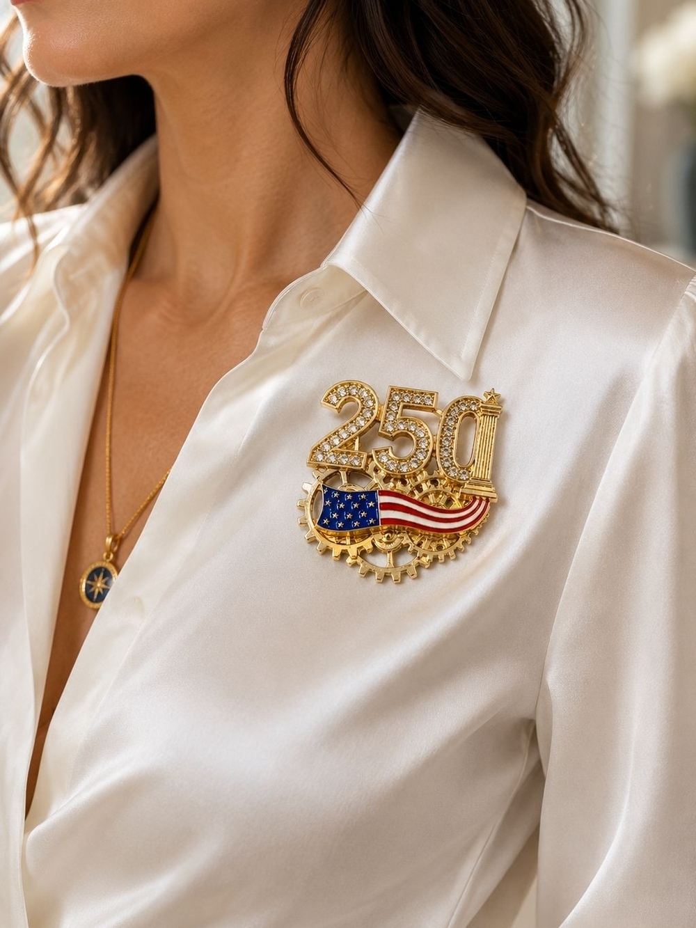 Gold '250' Americana Flag Brooch - Picture 2 of 7